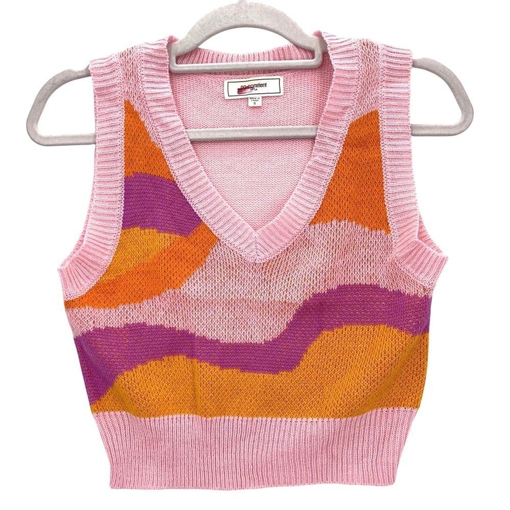 no comment Pink Abstract Sunrise Wavy Knit Cropped Sweater Vest S V-Neck